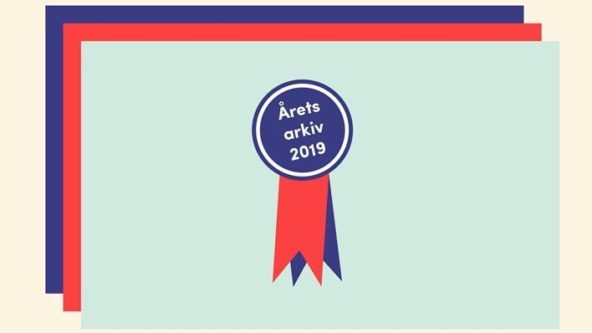 Grafik med en prisdekal med texten Årets arkiv 2019.